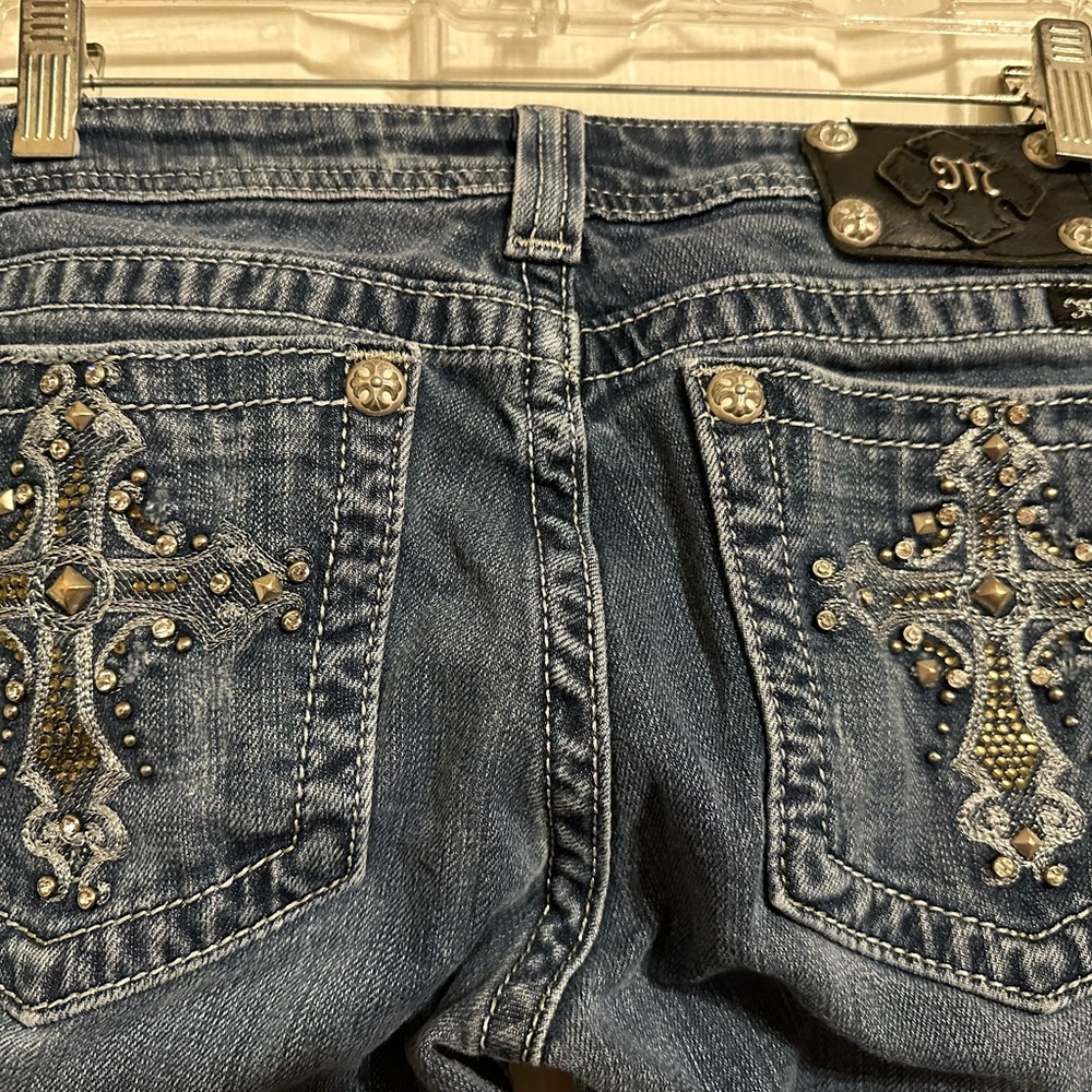 Miss Me Distressed Jeans Size 29 Skinny